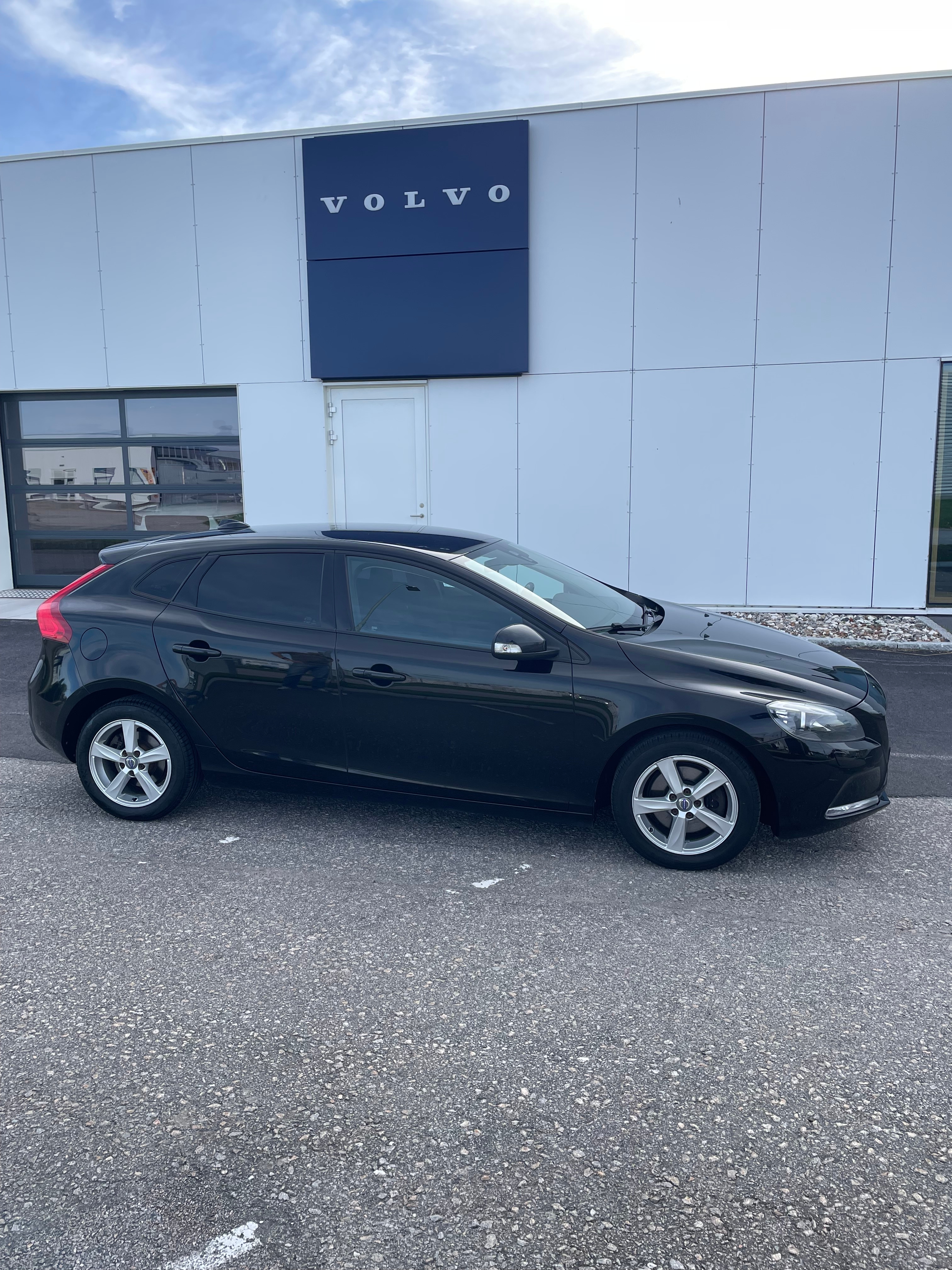 Volvo V40 T2
