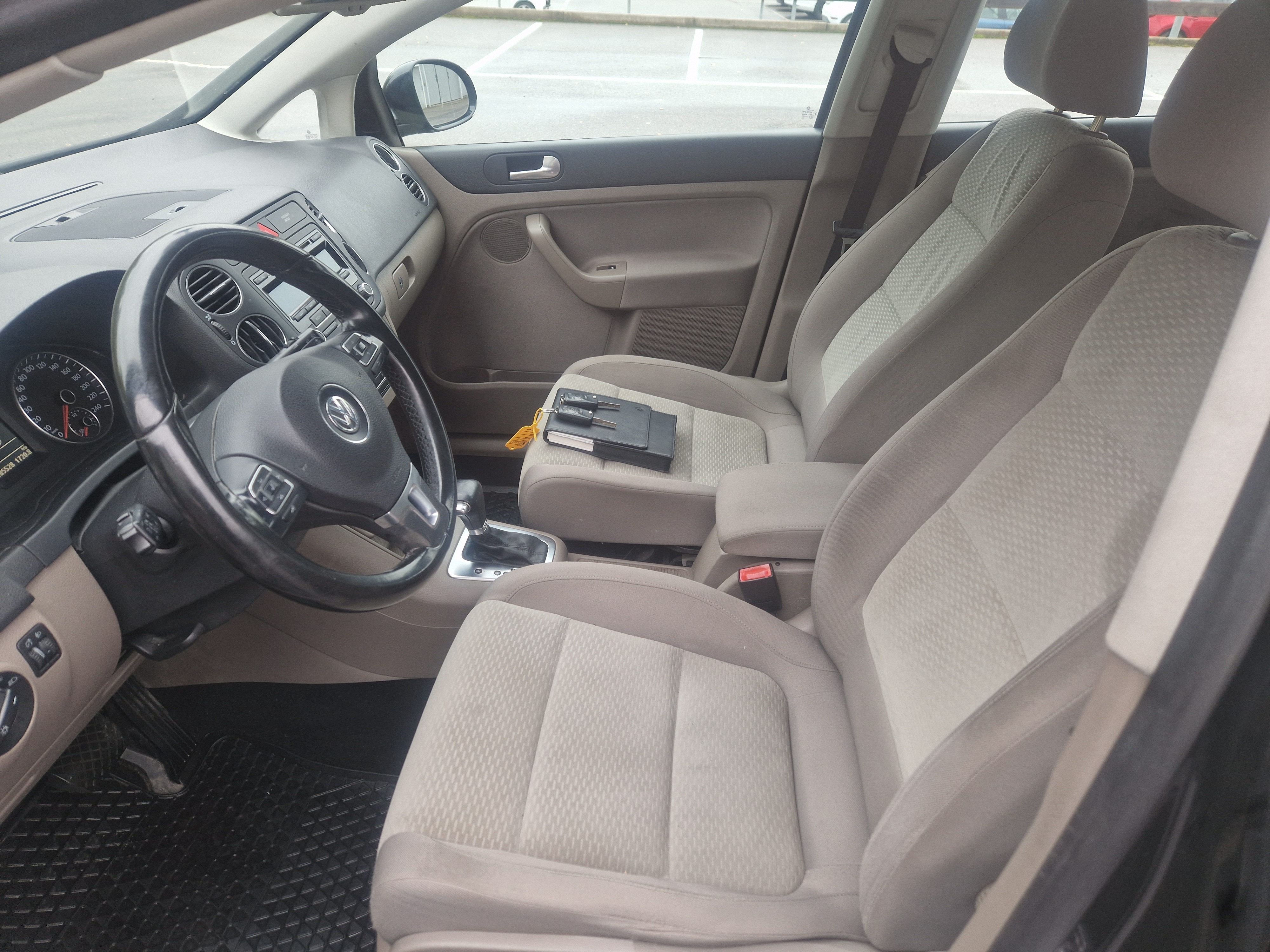 Volkswagen Golf Plus 2010, bild 6/10