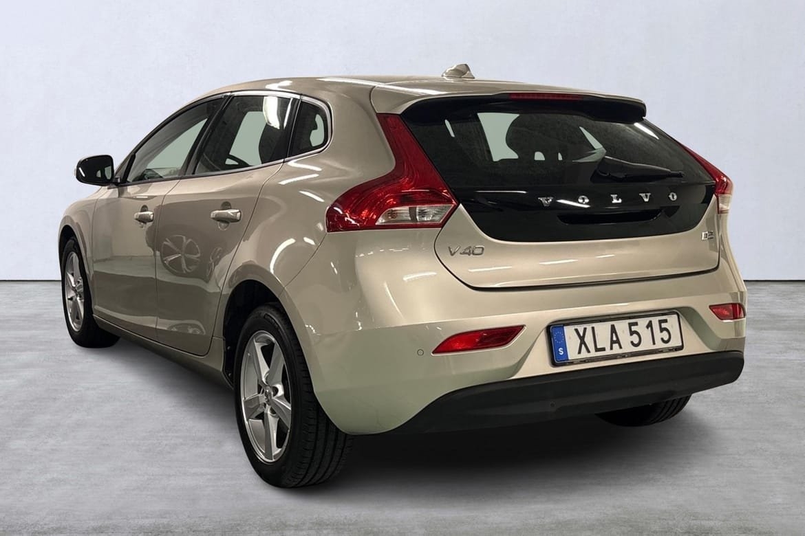 Volvo V40 D2 Business 2018, photo 4/10