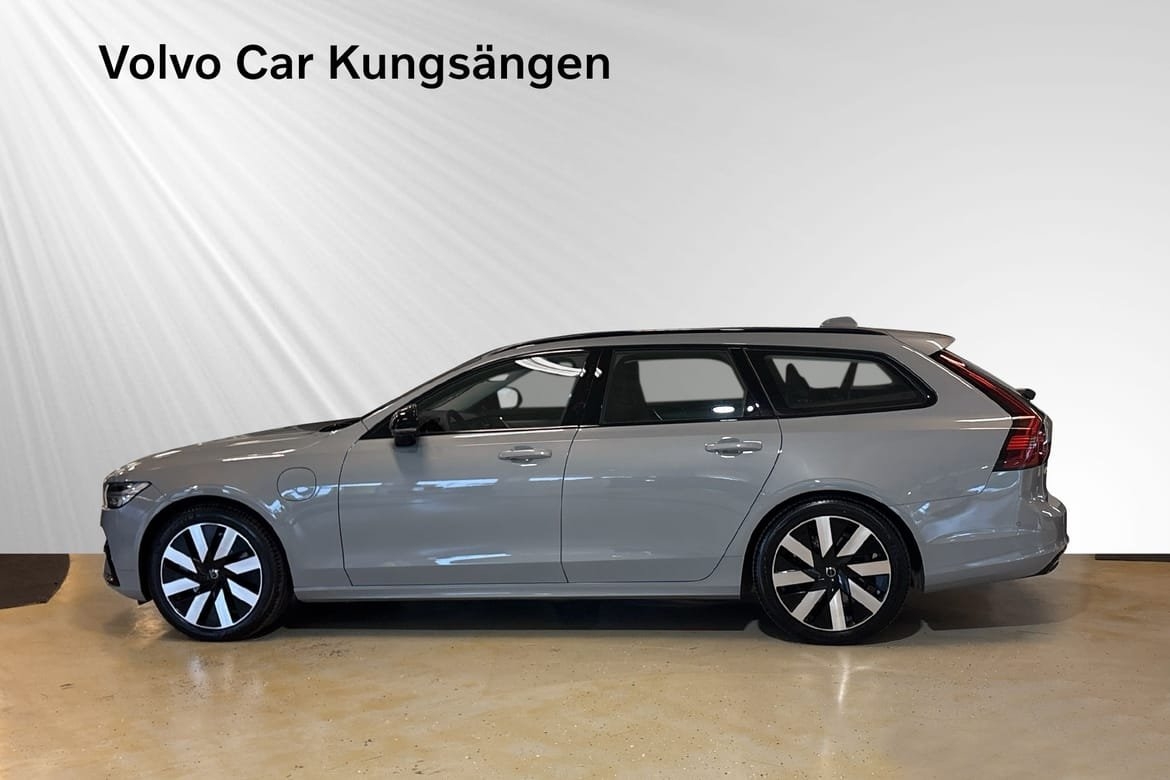 Volvo V90 T6 Plus Dark Nordic 2026, bild 3/10