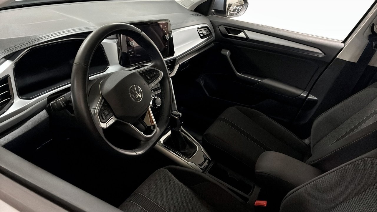 Volkswagen T-Roc 1.5 TSI 2024, bild 7/10