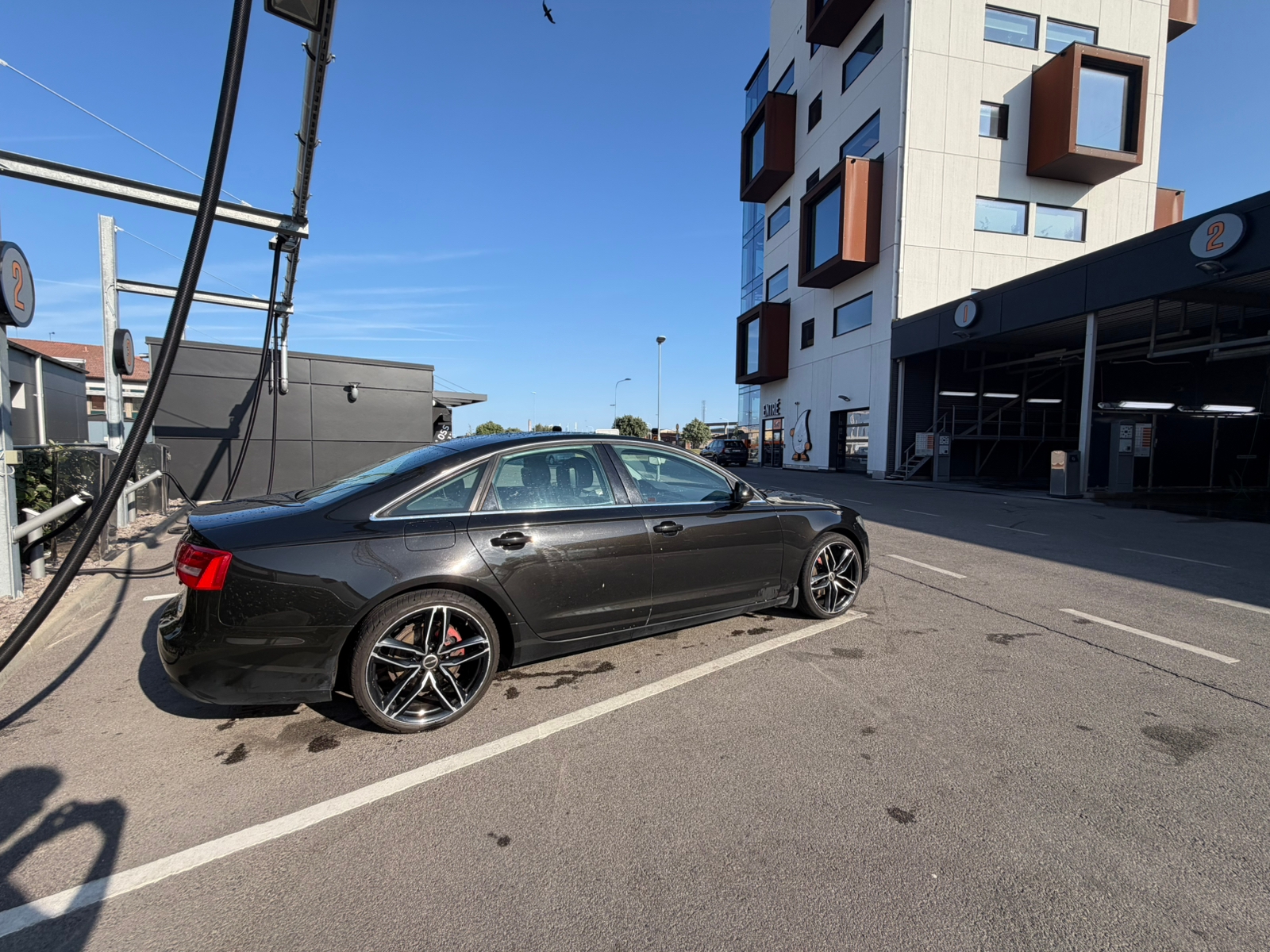 Audi A6 2.0 TDI 2012, bild 2/7