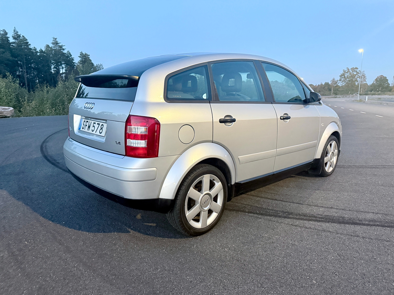 Audi A2 1.4 Manuell 2001, bild 2/7