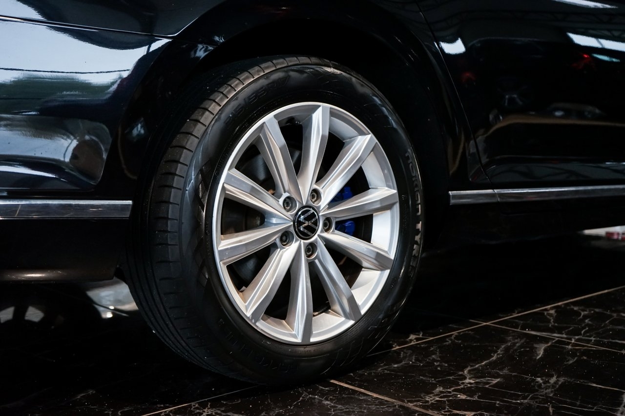 Volkswagen Passat 2023, bild 5/10