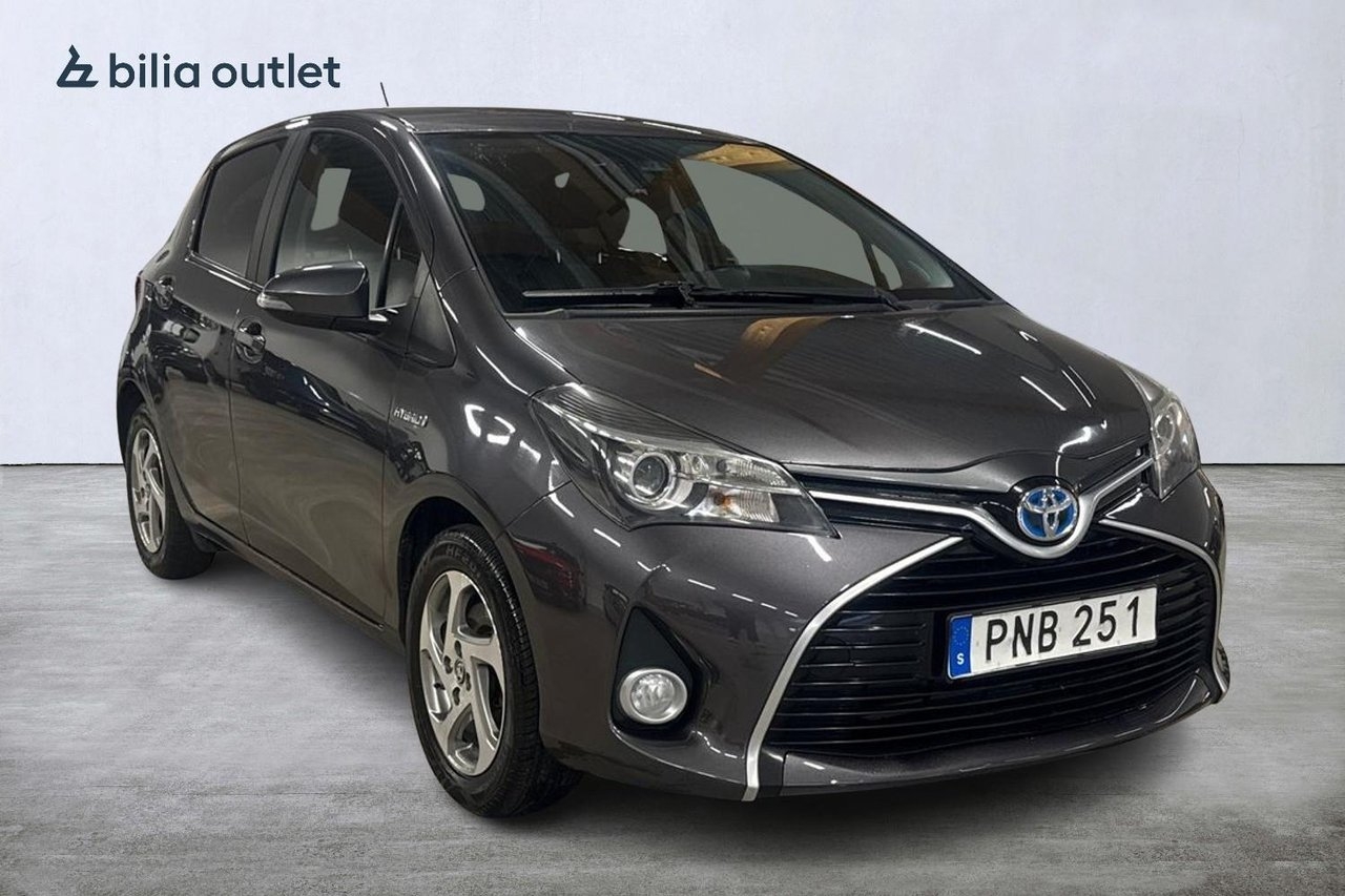 Toyota Yaris 1.5 Hybrid Active 2015, photo 2/10