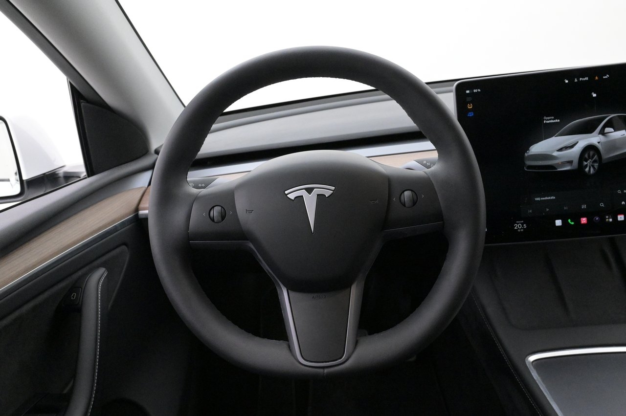 Tesla Model Y 2023, bild 7/10