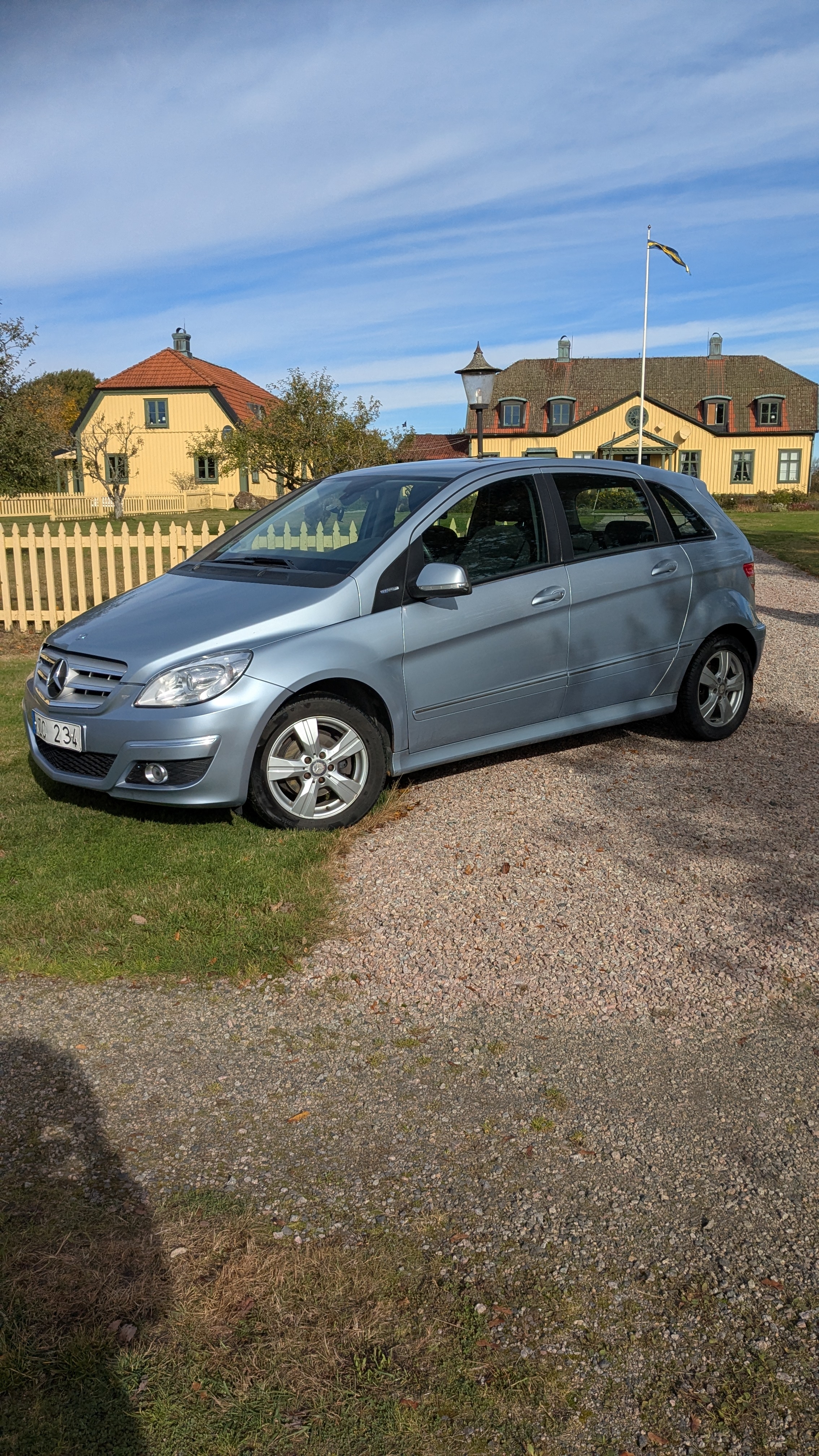 Mercedes-Benz B 180 Manuell 2011, bild 2/6