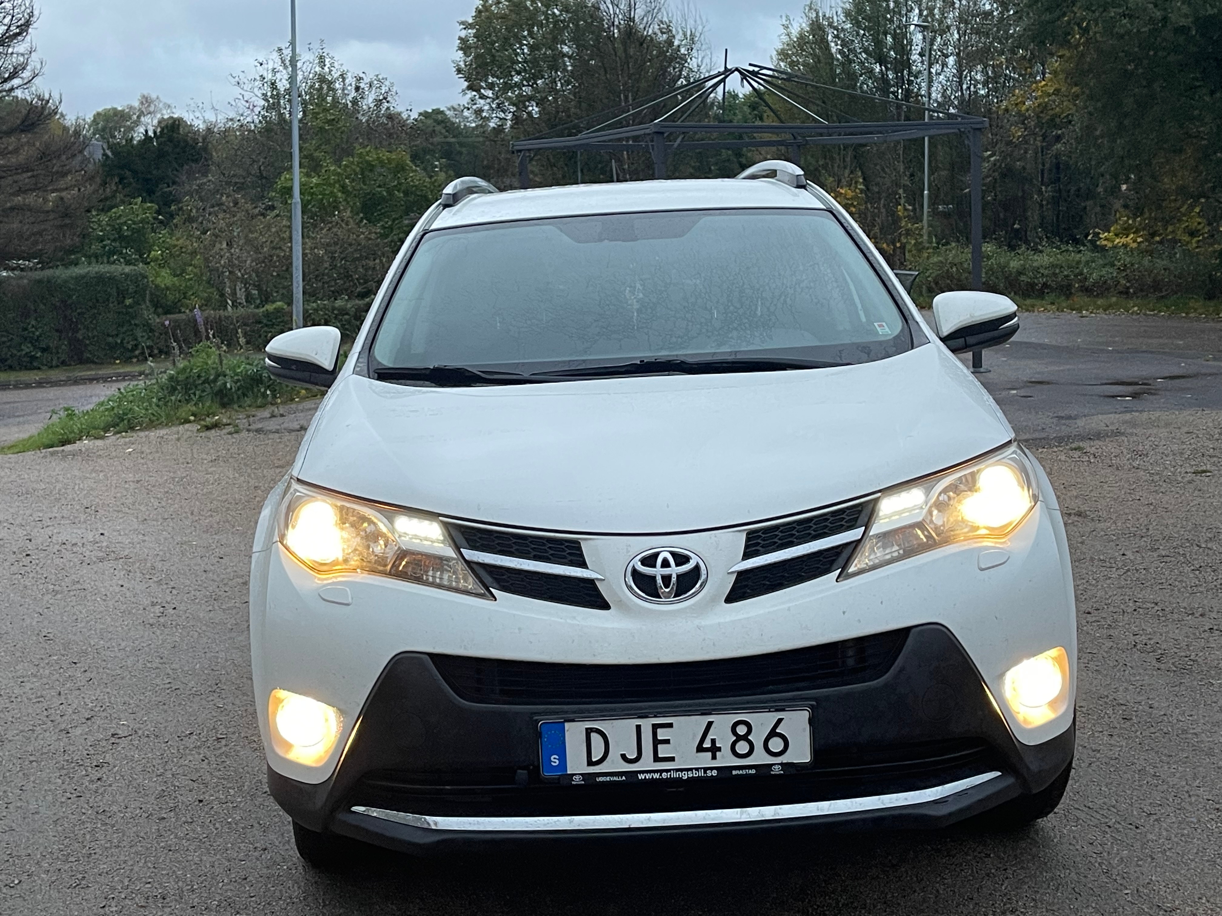 Toyota RAV4 2.0 D-4D 2014, bild 2/9