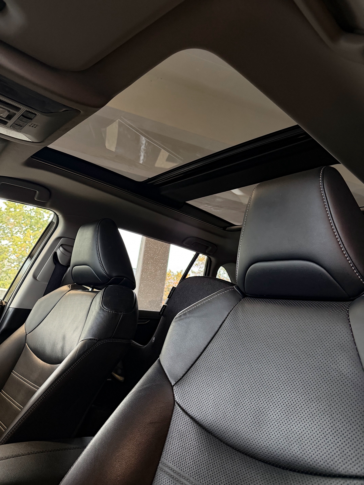 Toyota RAV4 2.5 Hybrid 2019, bild 3/9