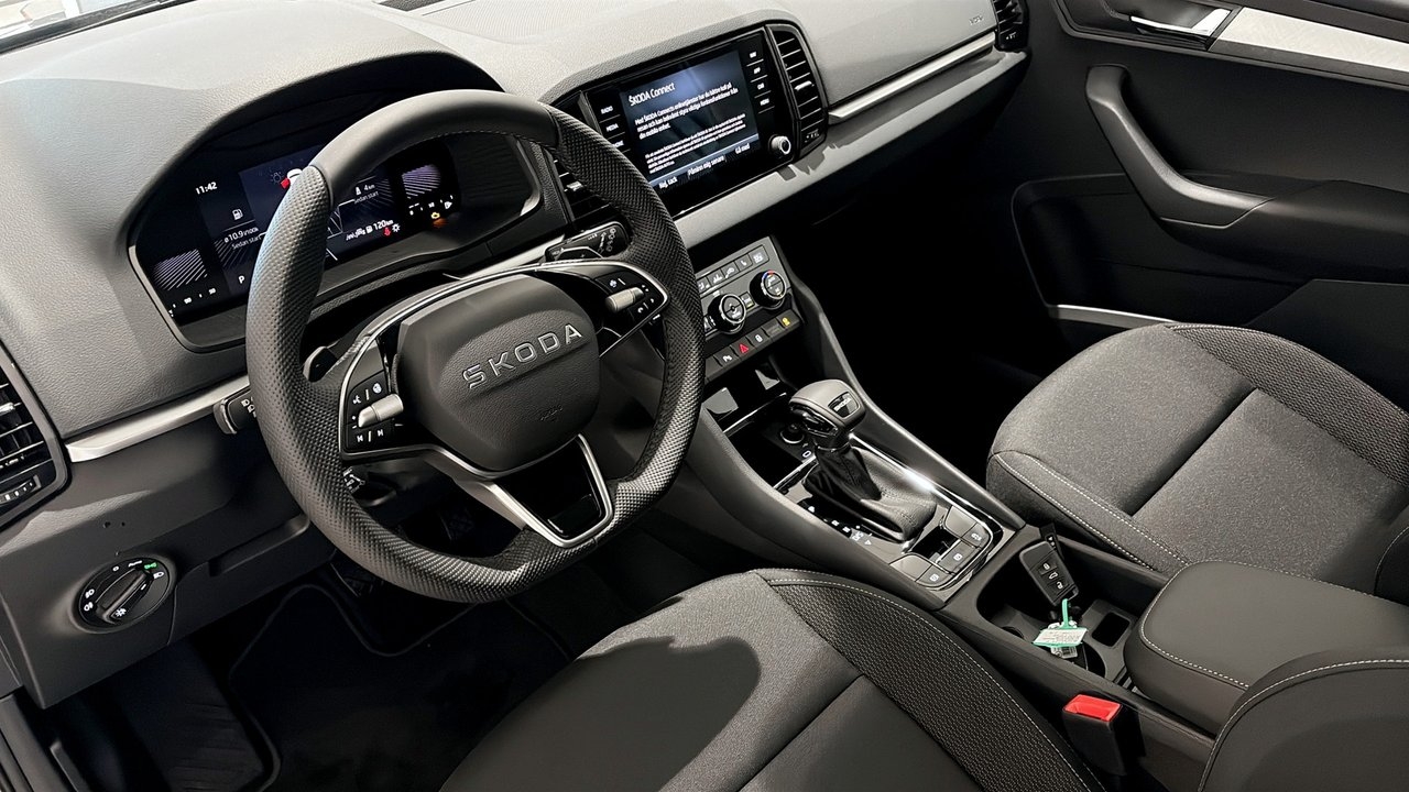 Skoda Karoq 1.5 TSI Selection 2027, bild 5/10