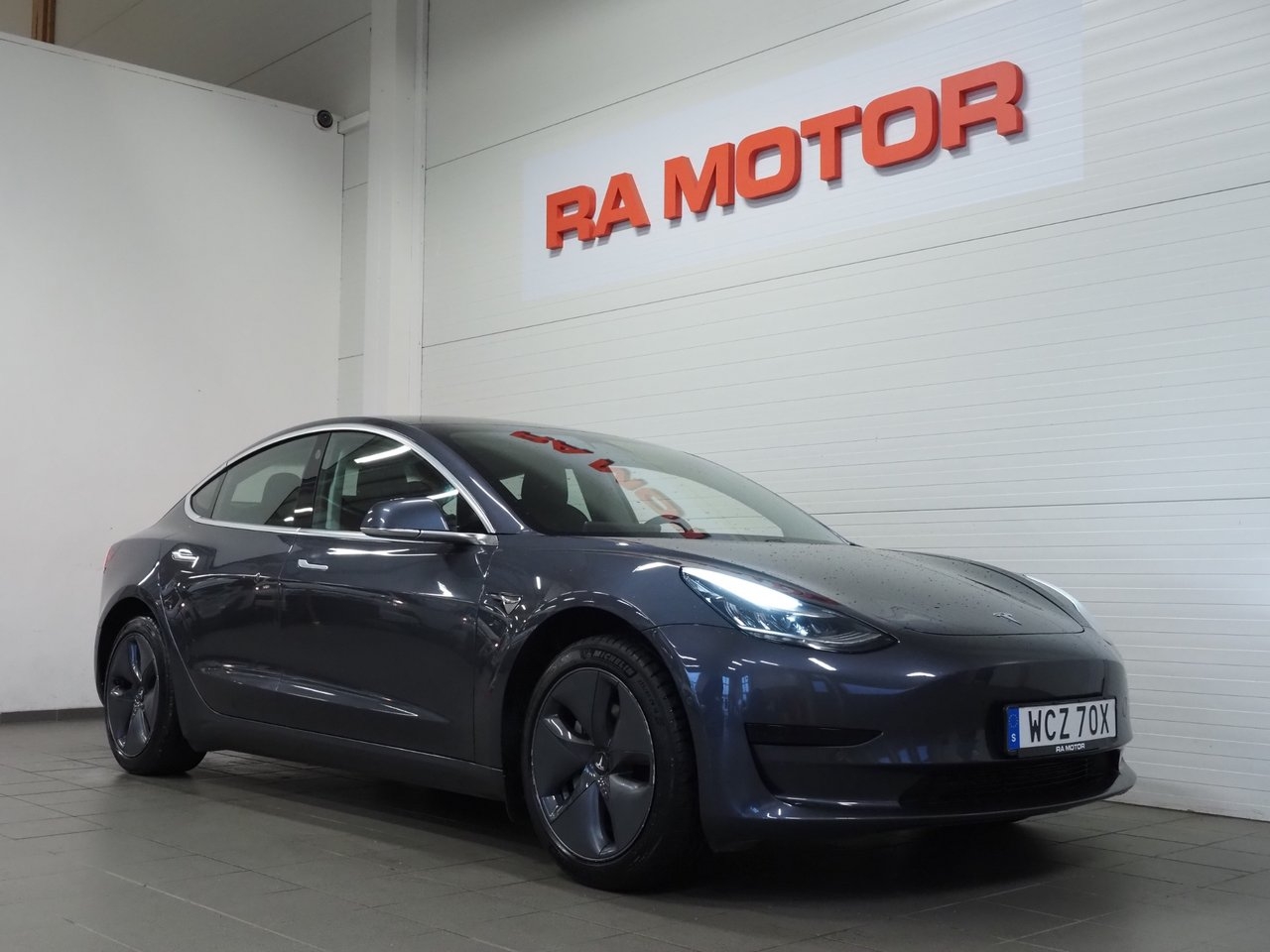 Tesla Model 3 Standard Range Plus 2020, bild 3/10