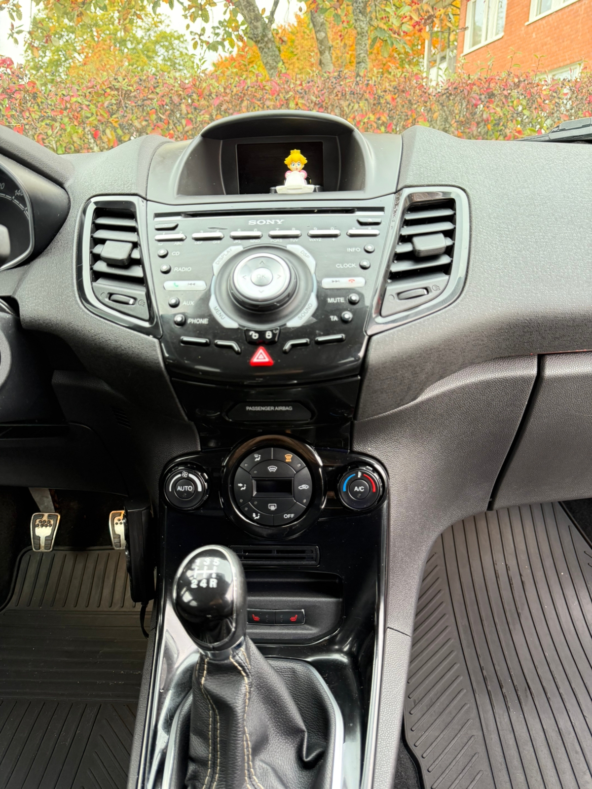 Ford Fiesta 1.0 EcoBoost 2016, bild 5/10