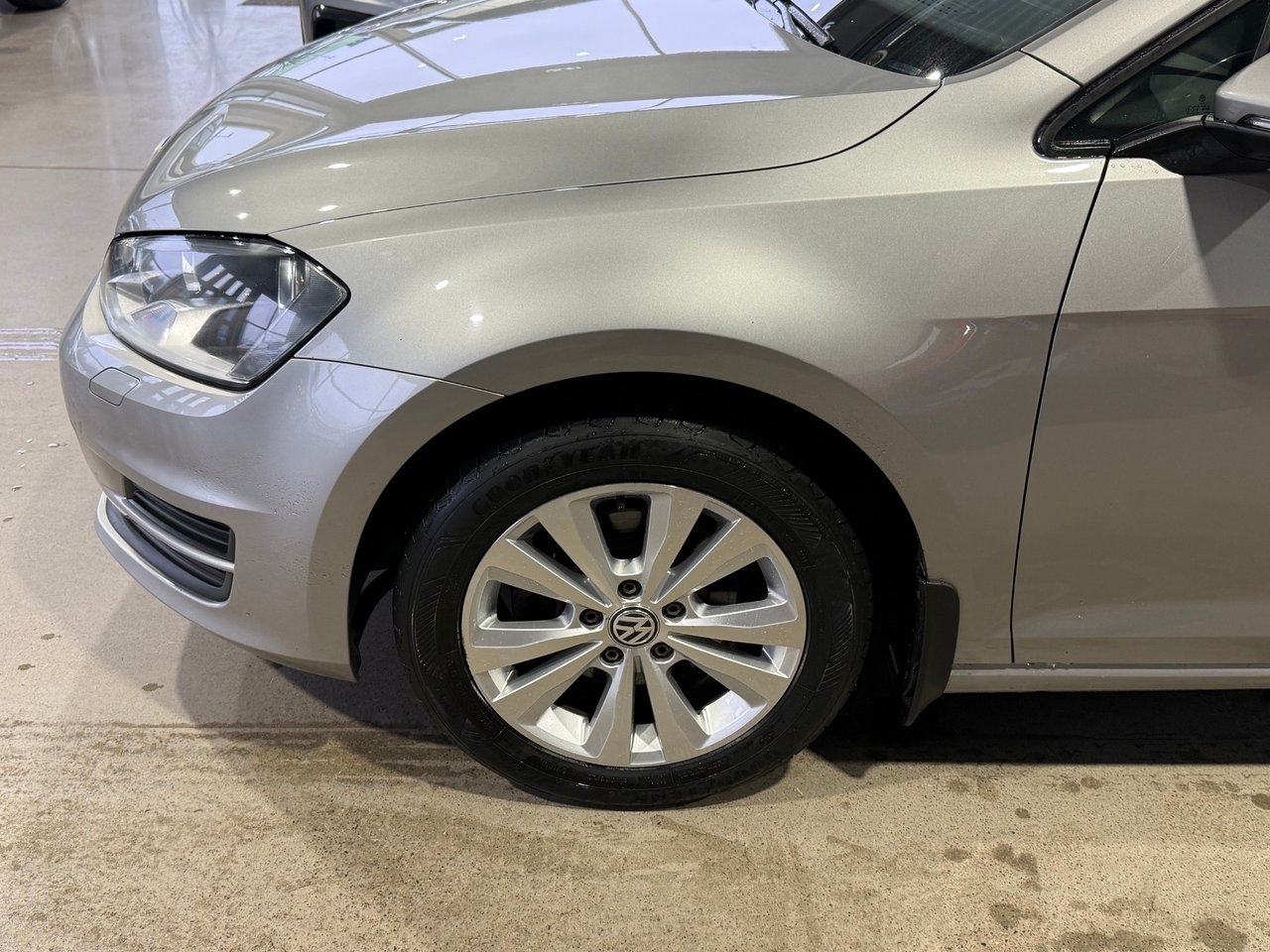Volkswagen Golf 1.2 TSI 2016, kuva 3/10