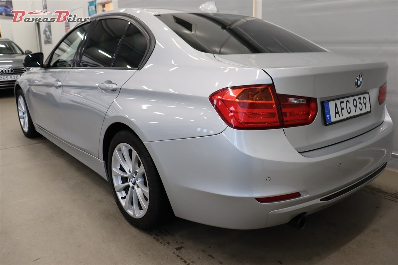 BMW 320d Sport Line 2012, photo 3/10
