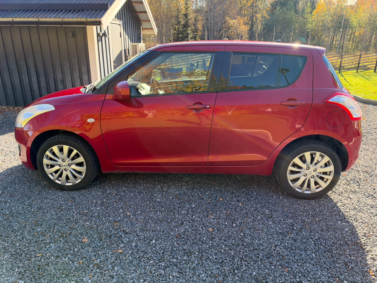 Suzuki Swift 1.2 2011, bild 3/5