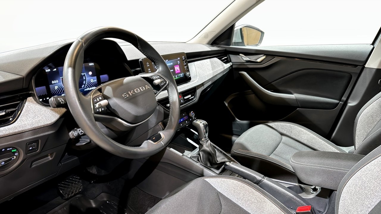 Skoda Kamiq 1.0 TSI Selection Edition 2025, photo 7/10