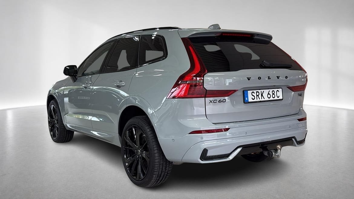 Volvo XC60 T6 Plus Edition 2026, bild 2/10