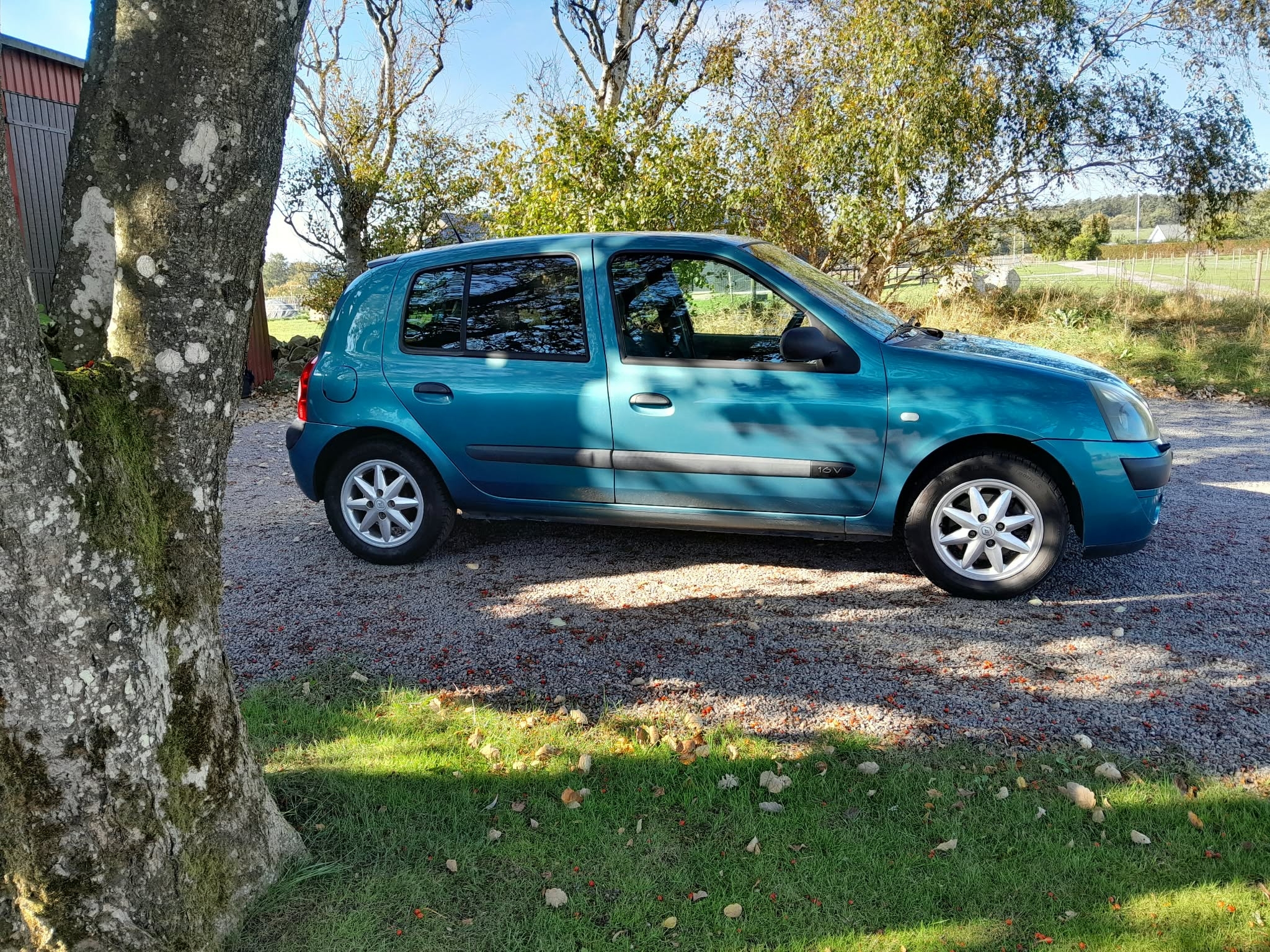 Renault Clio 1.2 16V 2005, bild 2/4