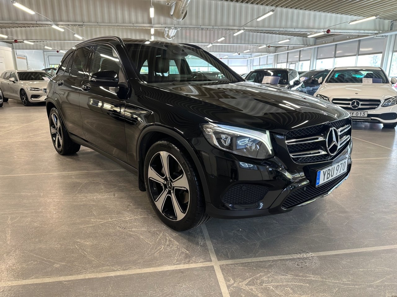 Mercedes-Benz GLC 2016, bild 2/10