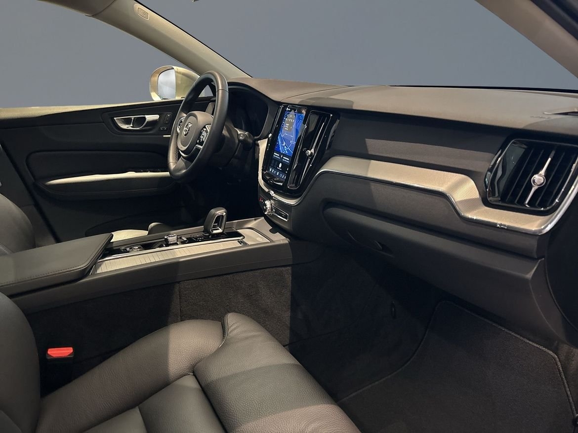 Volvo XC60 T6 Plus Bright 2025, bild 7/13