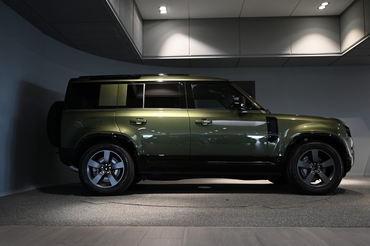Land Rover Defender D350 HSE X-Dynamic 2026, photo 7/10