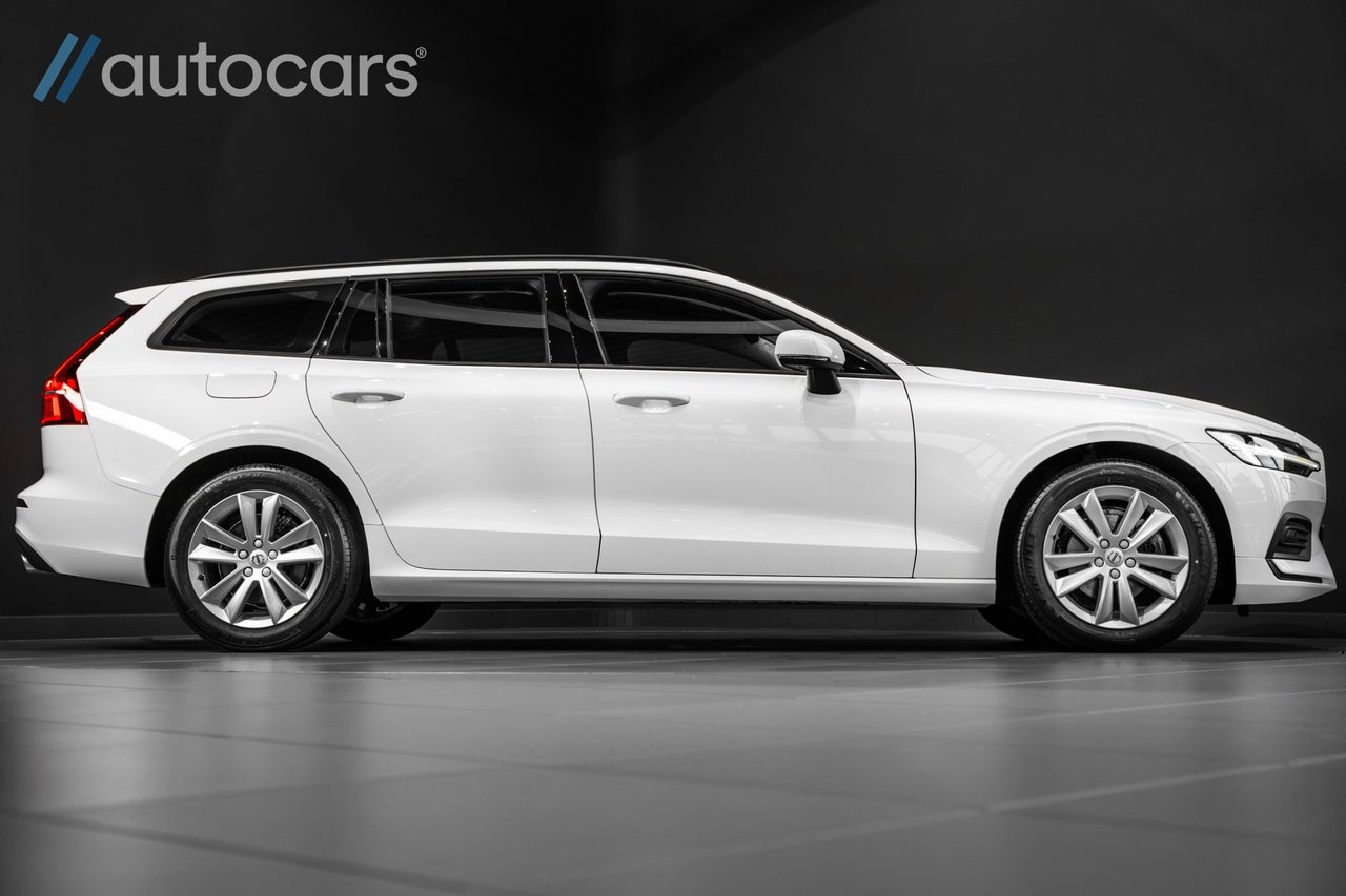 Volvo V60 D4 Momentum 2020, bild 2/10