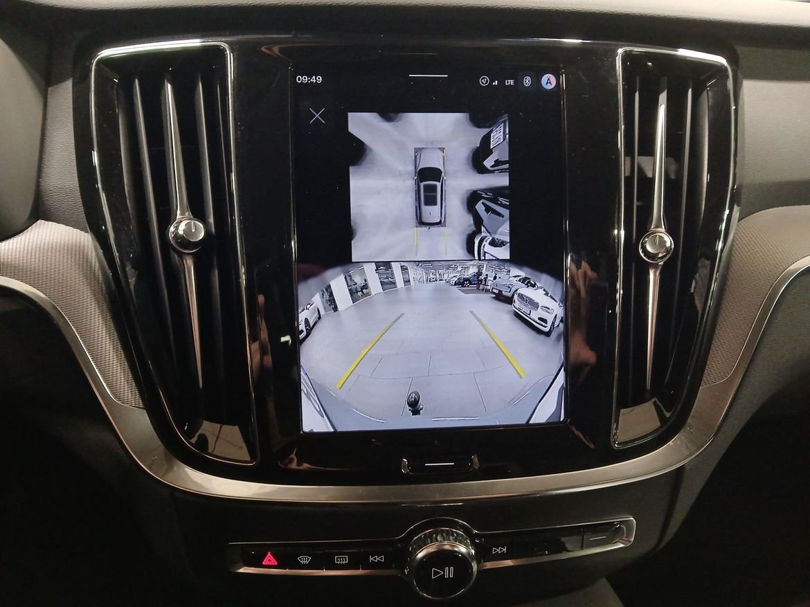 Volvo V60 T6 Plus Dark Nordic 2026, photo 13/14