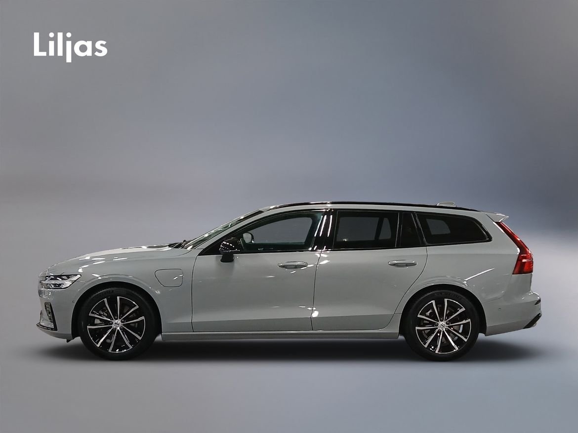 Volvo V60 T6 Plus Dark Nordic 2026, bild 2/14