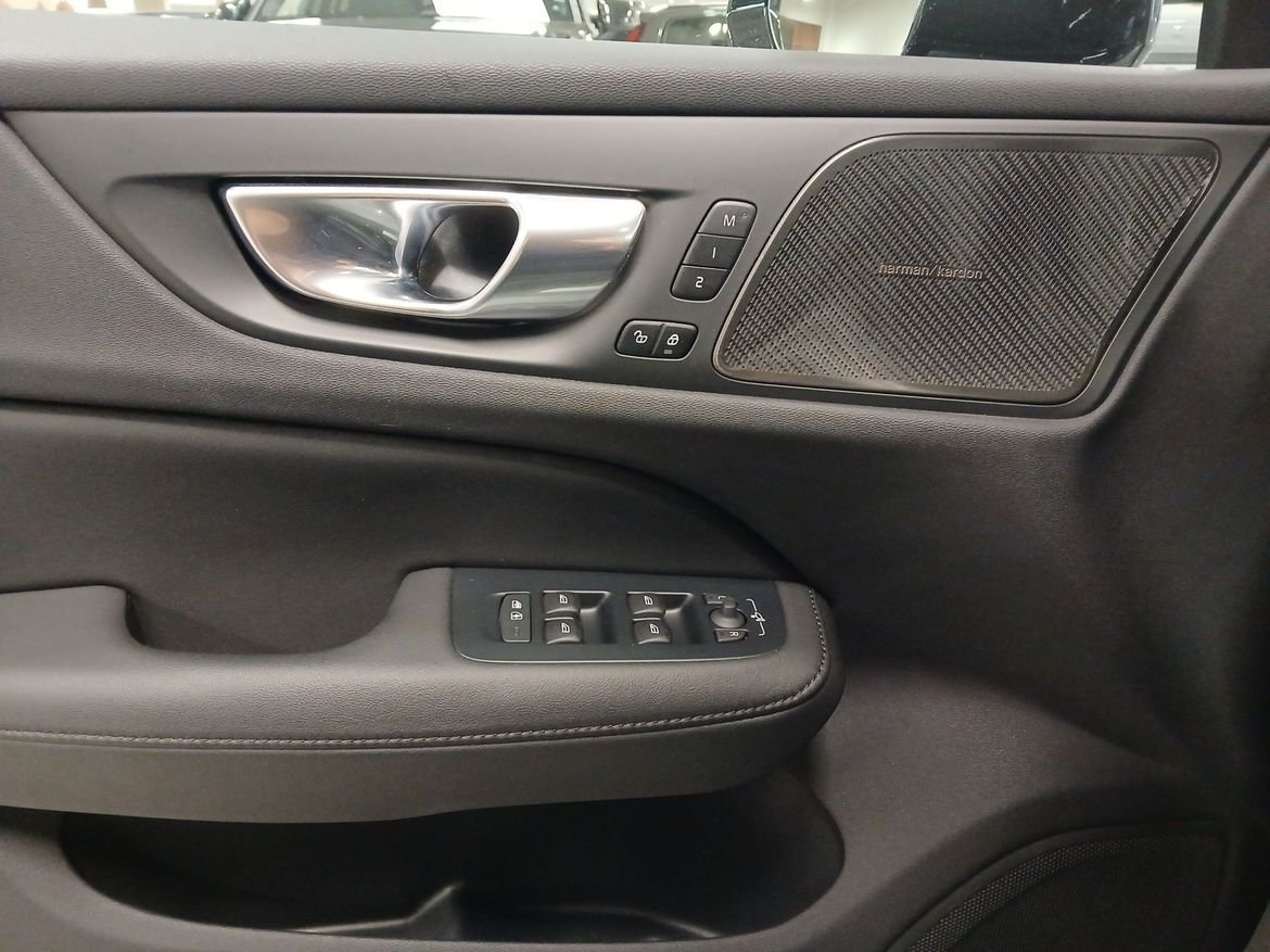 Volvo V60 T6 Plus Dark Nordic 2026, photo 14/14