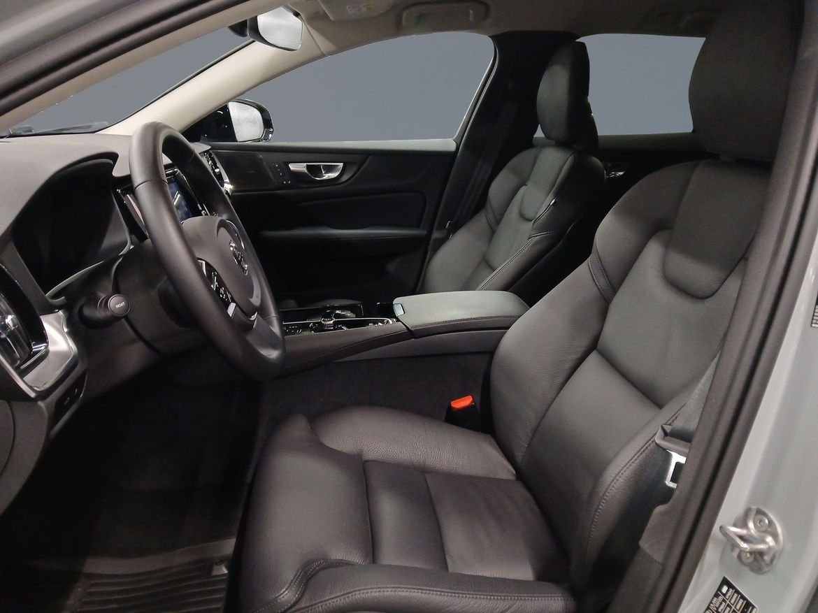 Volvo V60 T6 Plus Dark Nordic 2026, bild 5/14