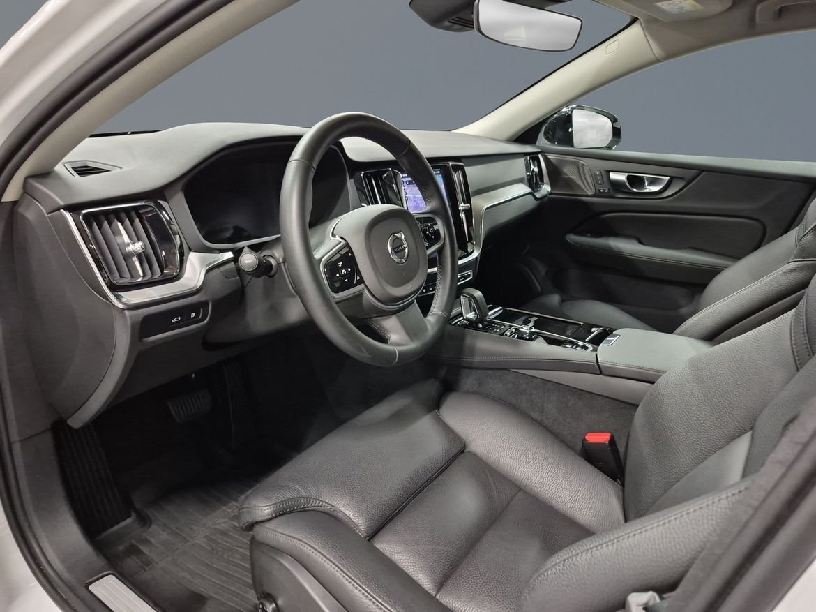 Volvo V60 Plus Dark Nordic 2026, bild 5/13