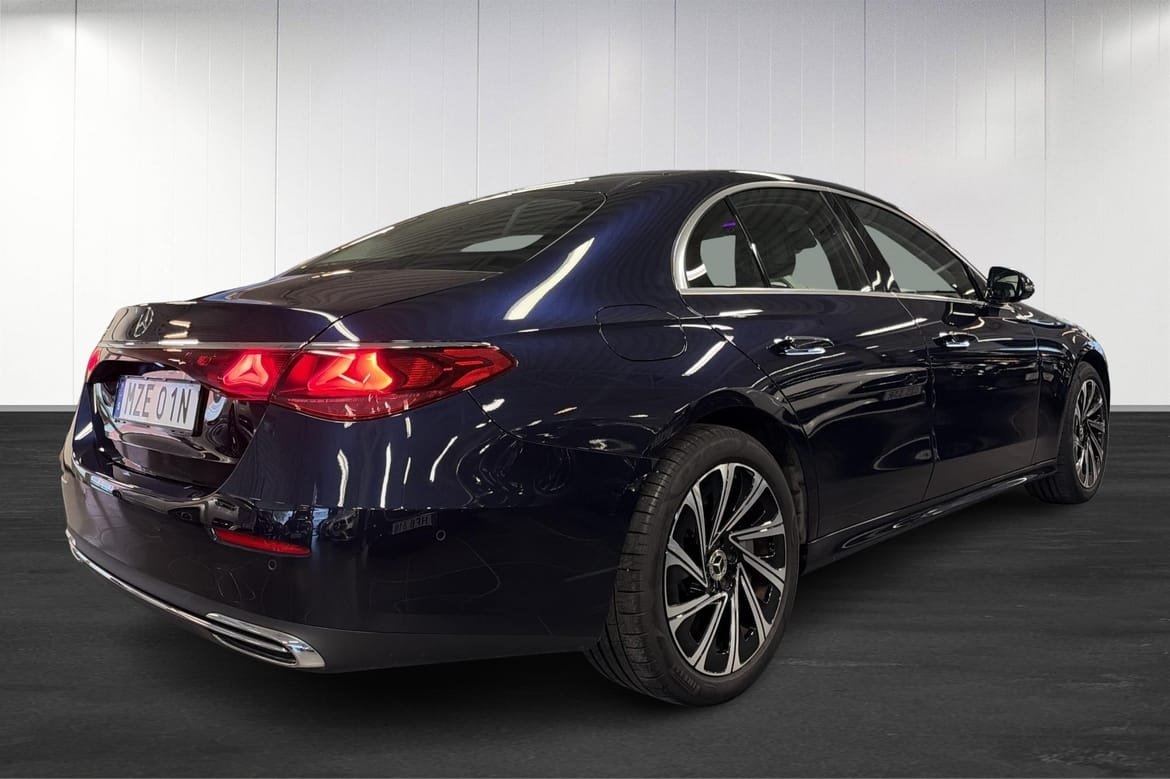 Mercedes-Benz E 300 2024, bild 7/10