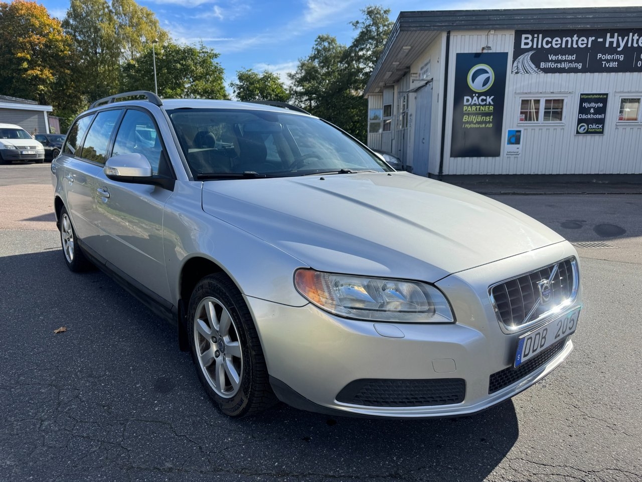 Volvo V70 2.0F Kinetic 2009, bild 2/10