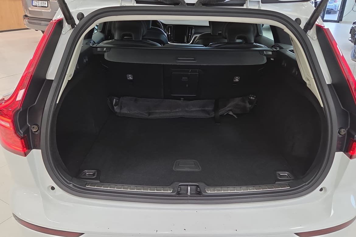 Volvo V60 D4 Momentum Advanced 2020, bild 5/10