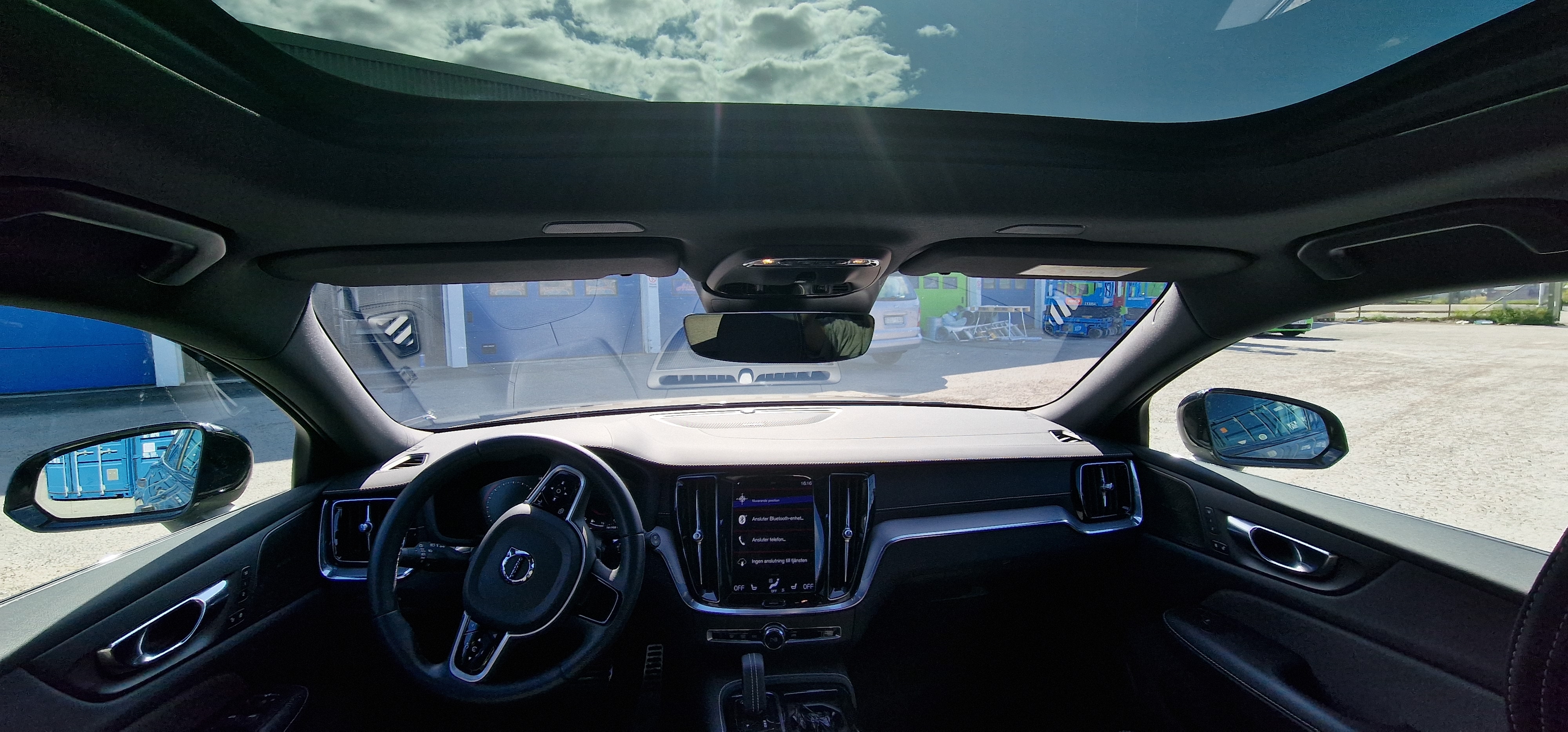 Volvo V60 T8 R Design 2022, photo 4/8