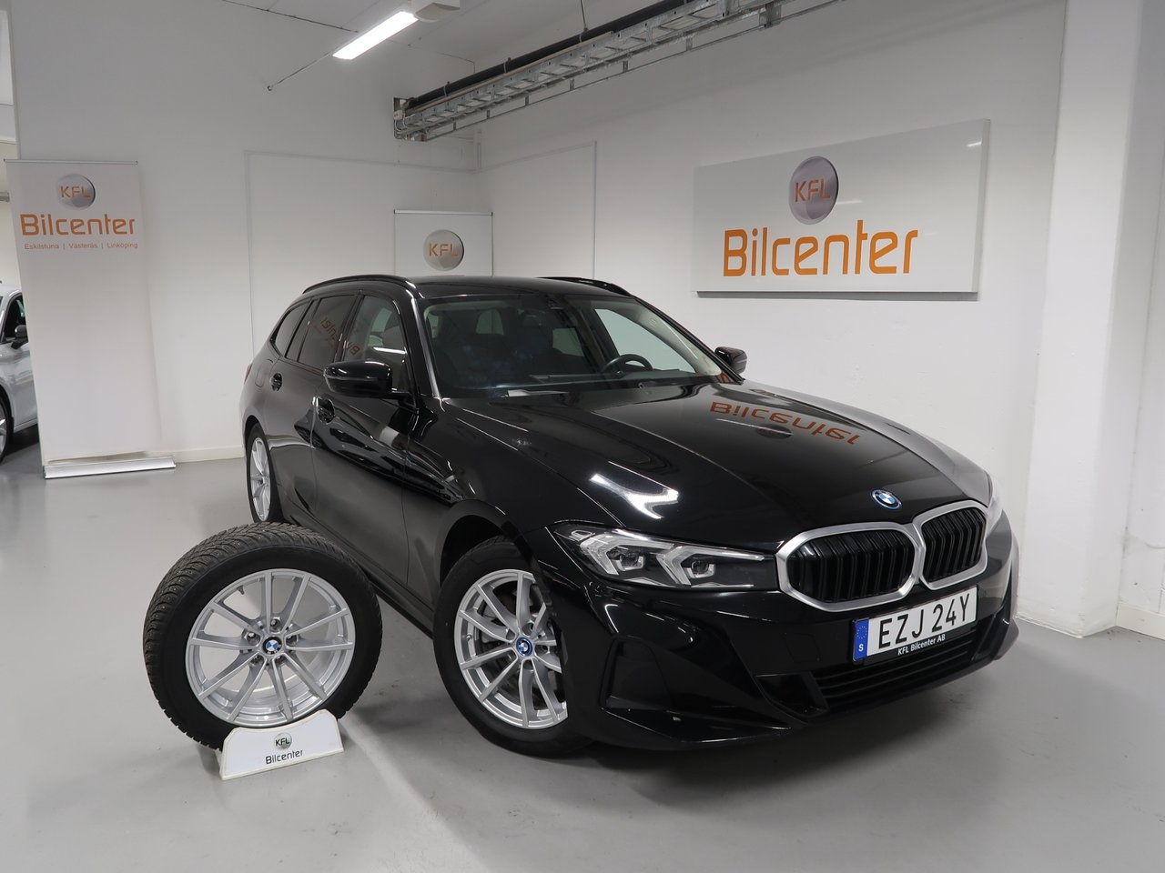 BMW 330e