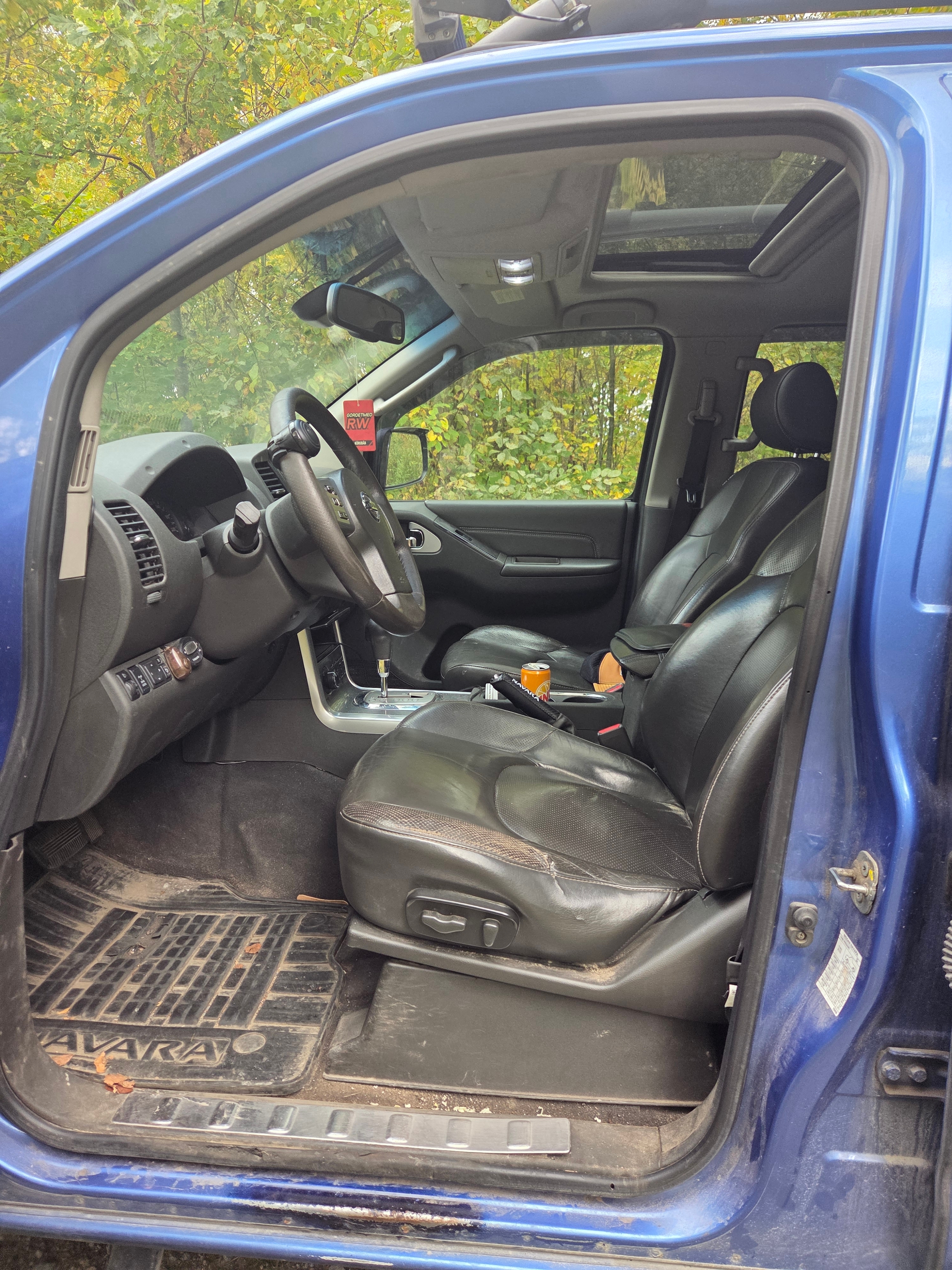 Nissan Navara 2.5 dCi 2011, bild 6/8