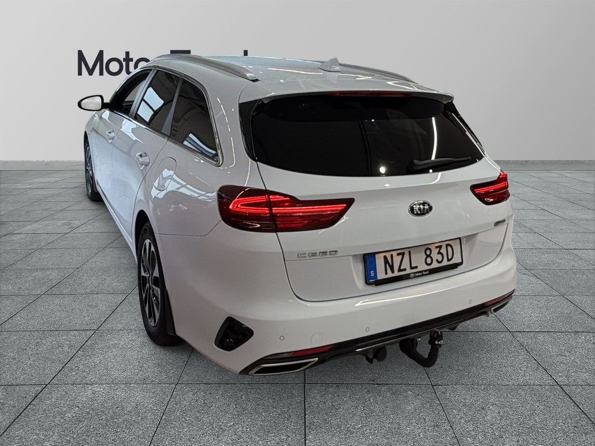 Kia Ceed 1.6 GDI 2021, bild 2/10