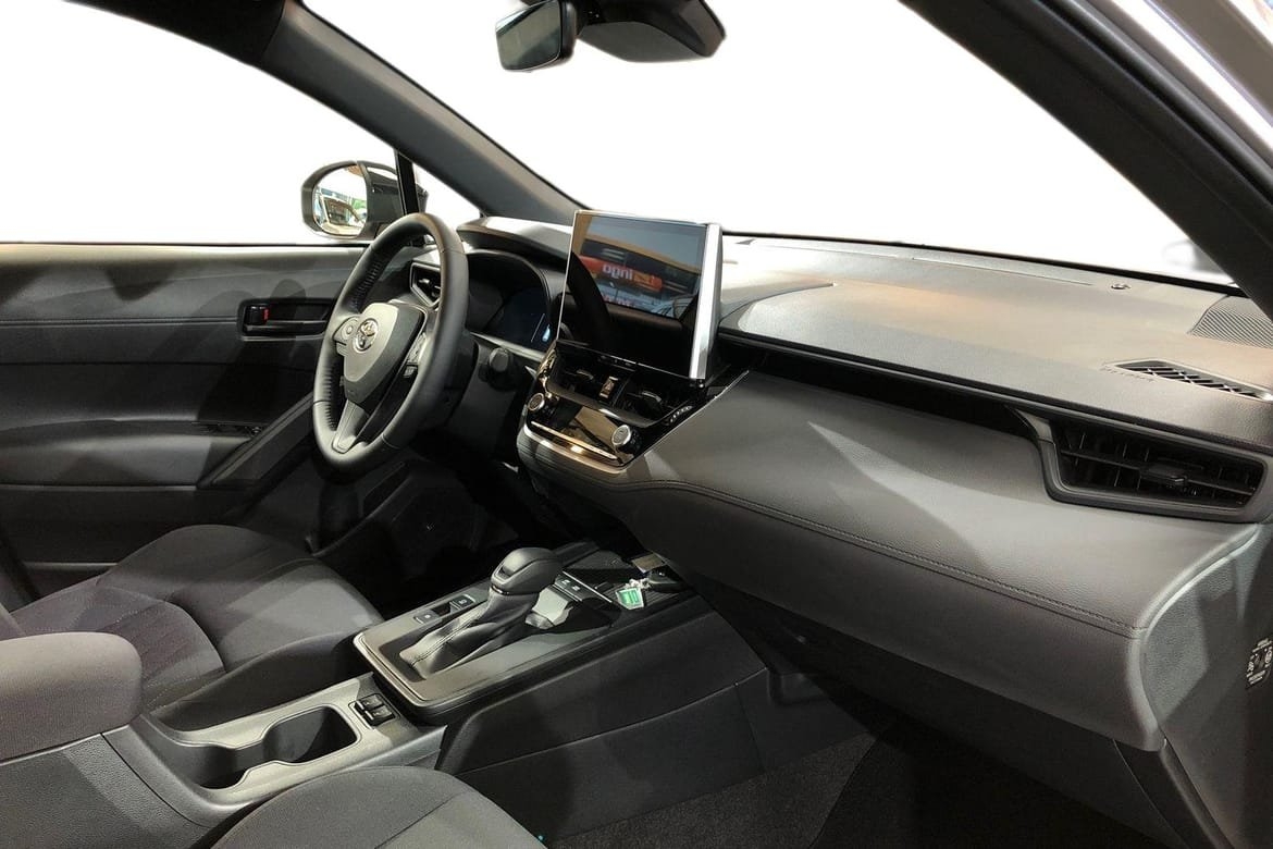 Toyota Corolla Cross 1.8 Hybrid 2026, photo 7/21