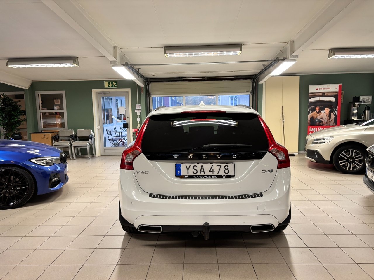 Volvo V60 D4 Momentum Classic 2018, bild 4/10