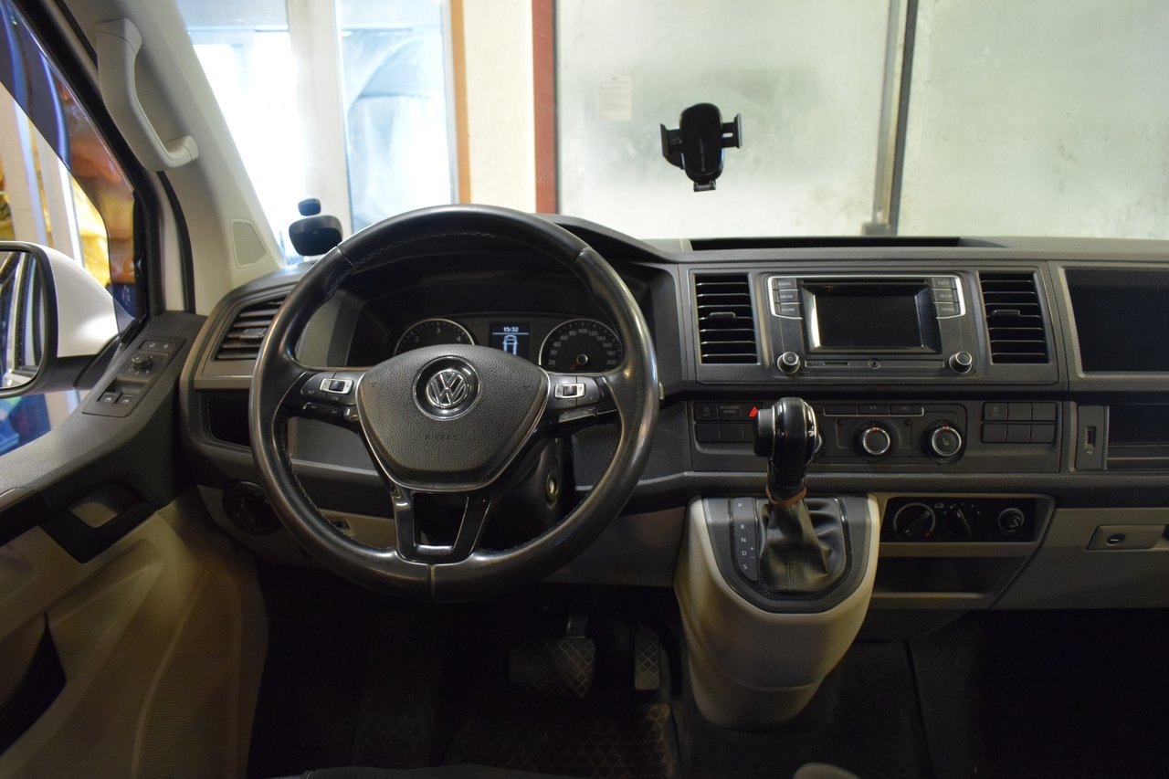Volkswagen Transporter 2.0 TDI SCR 2018, photo 6/10