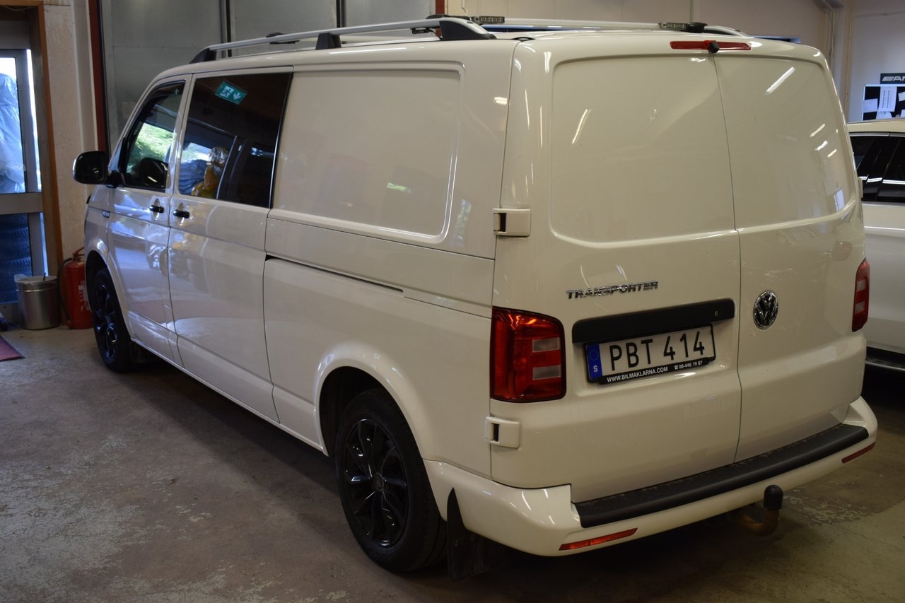 Volkswagen Transporter 2.0 TDI SCR 2018, photo 4/10