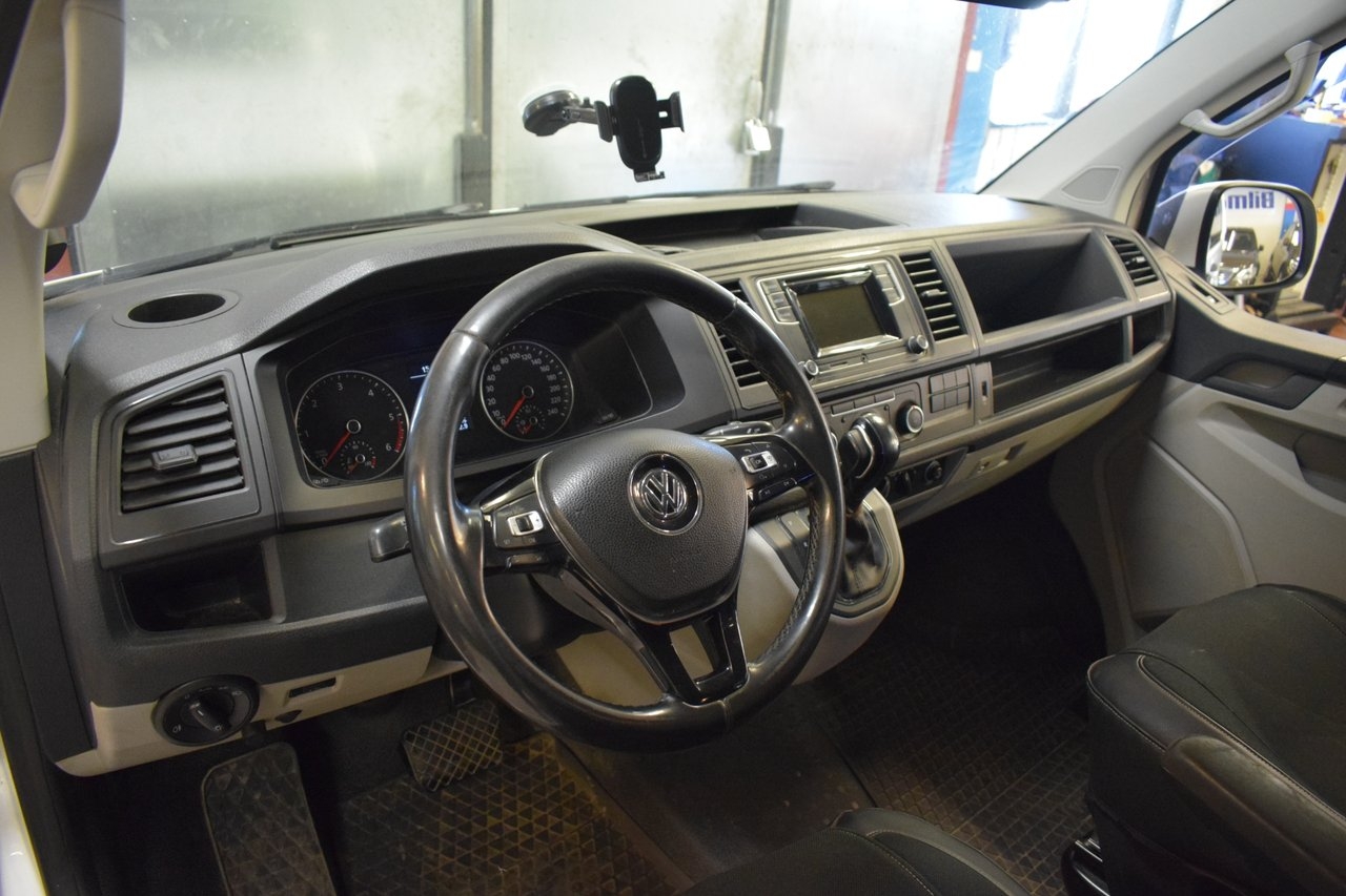 Volkswagen Transporter 2.0 TDI SCR 2018, photo 7/10