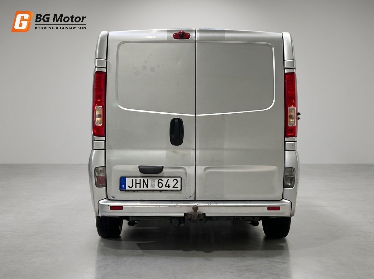 Opel Vivaro 2007, bild 5/10