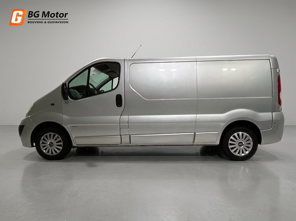 Opel Vivaro 2007, bild 4/10