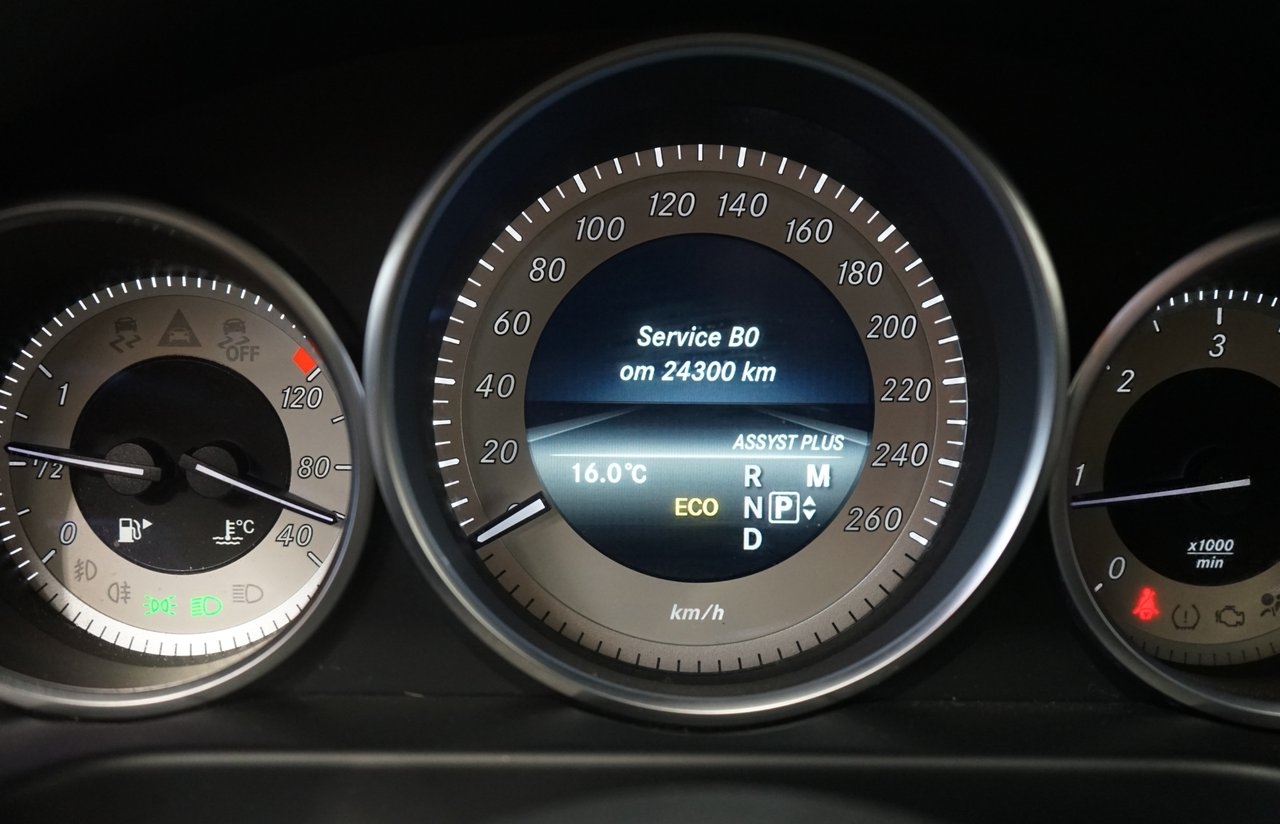 Mercedes-Benz E 2016, bild 6/10