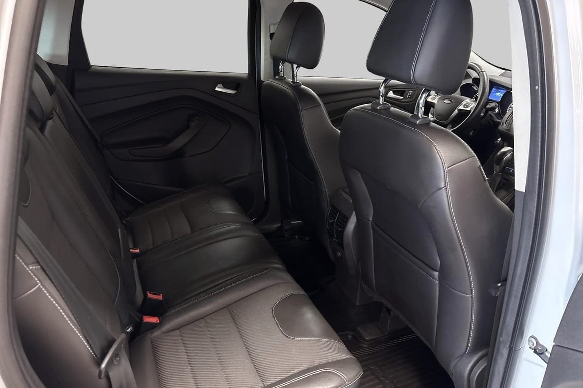 Ford Kuga 2.0 TDCi Titanium 2016, bild 5/8