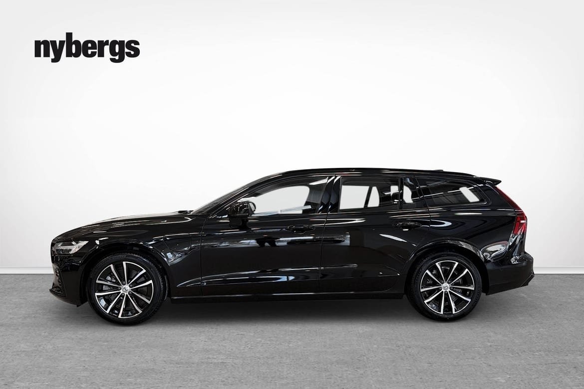 Volvo V60 Plus Dark Nordic Edition 2026, bild 2/10