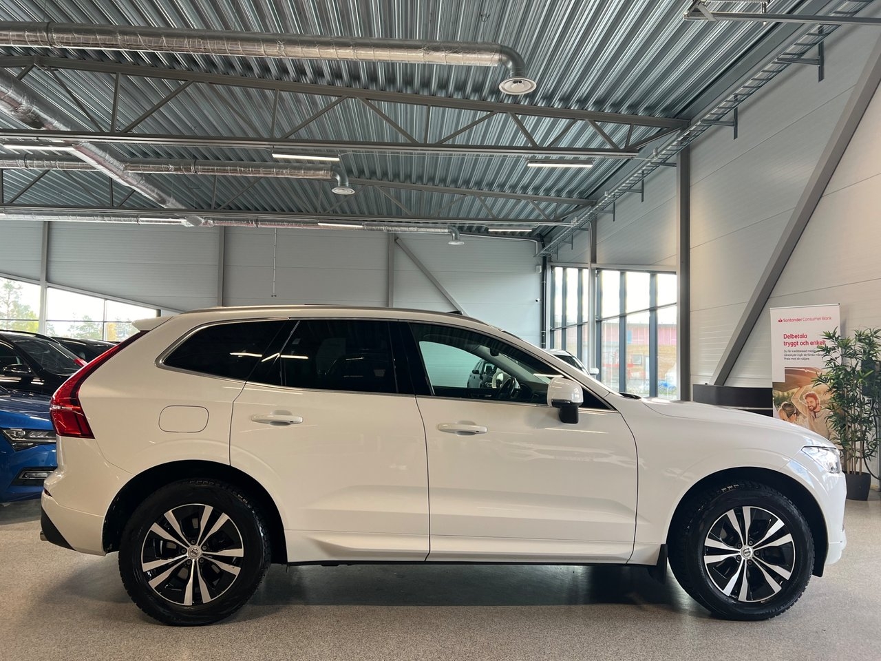 Volvo XC60 T8 Momentum Advanced 2020, bild 2/10