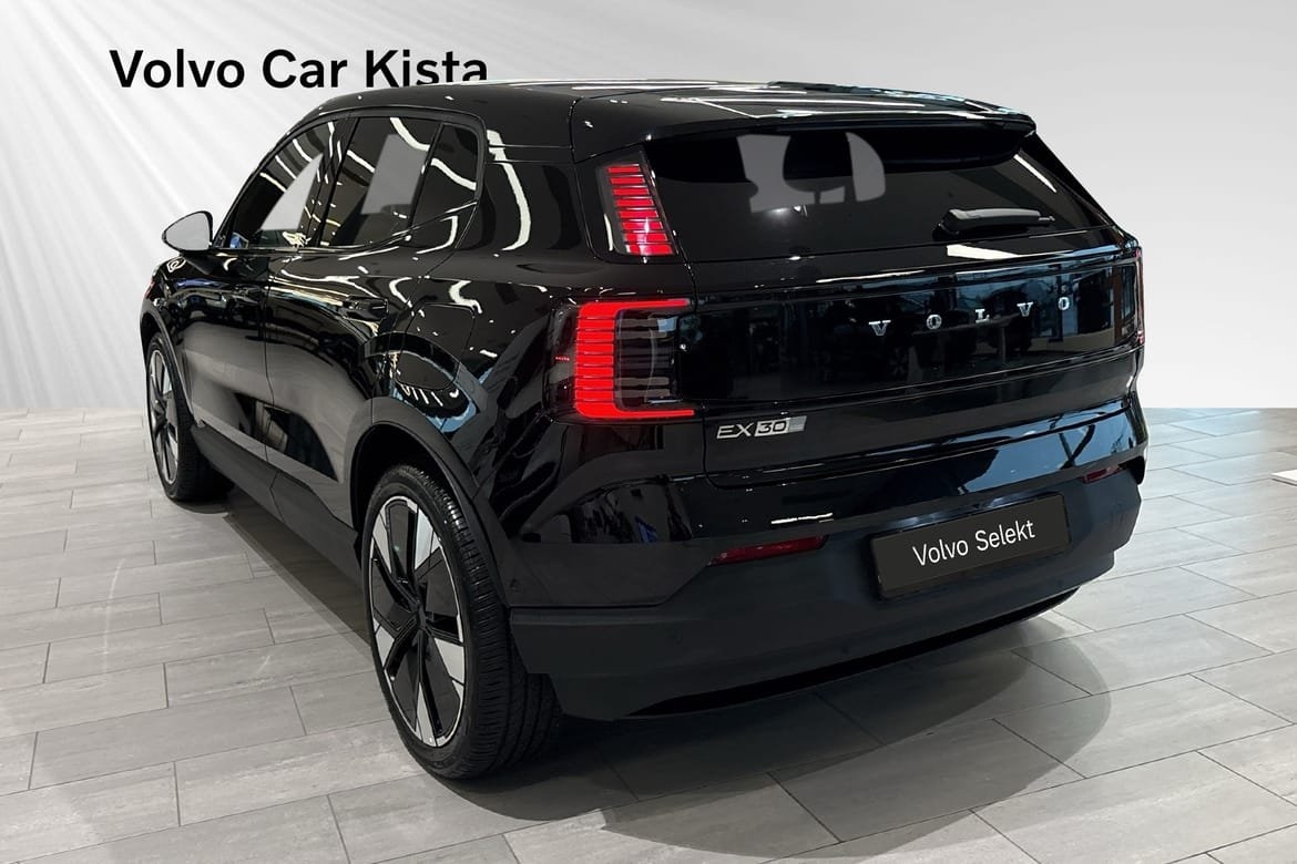 Volvo EX30 Extended Range Ultra Edition 2025, photo 4/10